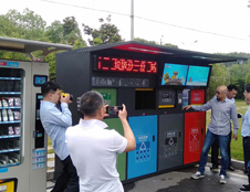 德瀾仕智能垃圾箱分類精細、模式高端，已成功覆蓋400余城